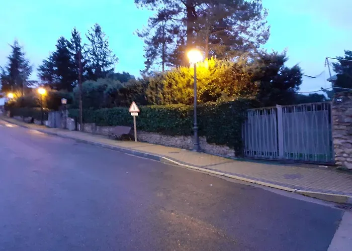 Дом отдыха La Casa De Robledo *